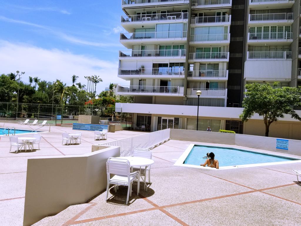 Beachfront Coral Beach Condo Сан-Хуан Экстерьер фото